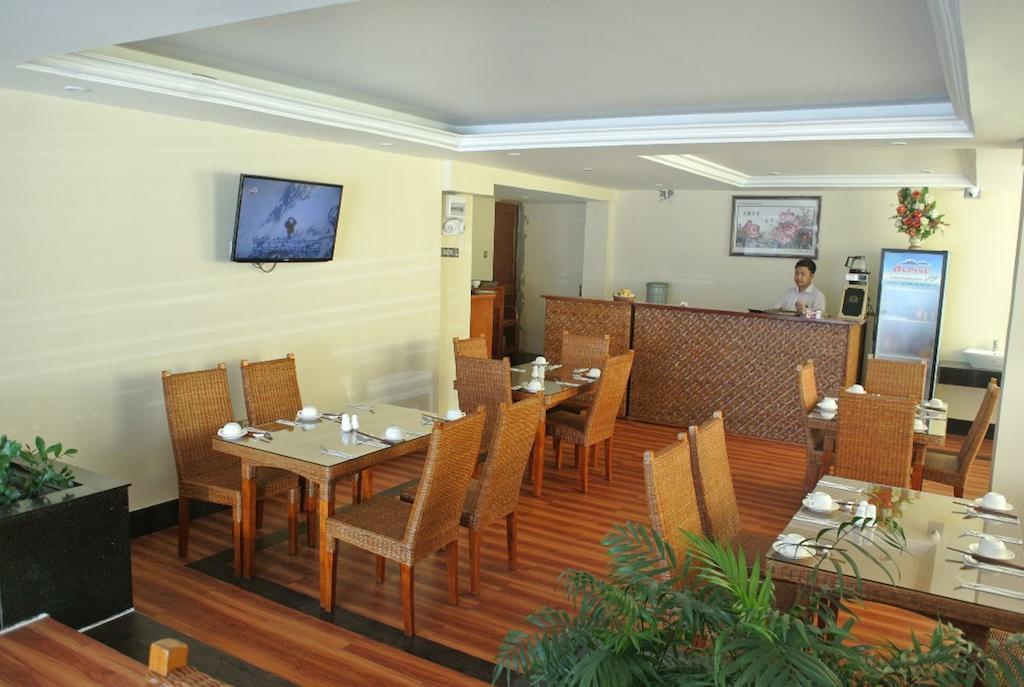 Hotel Wardan Янгон Экстерьер фото