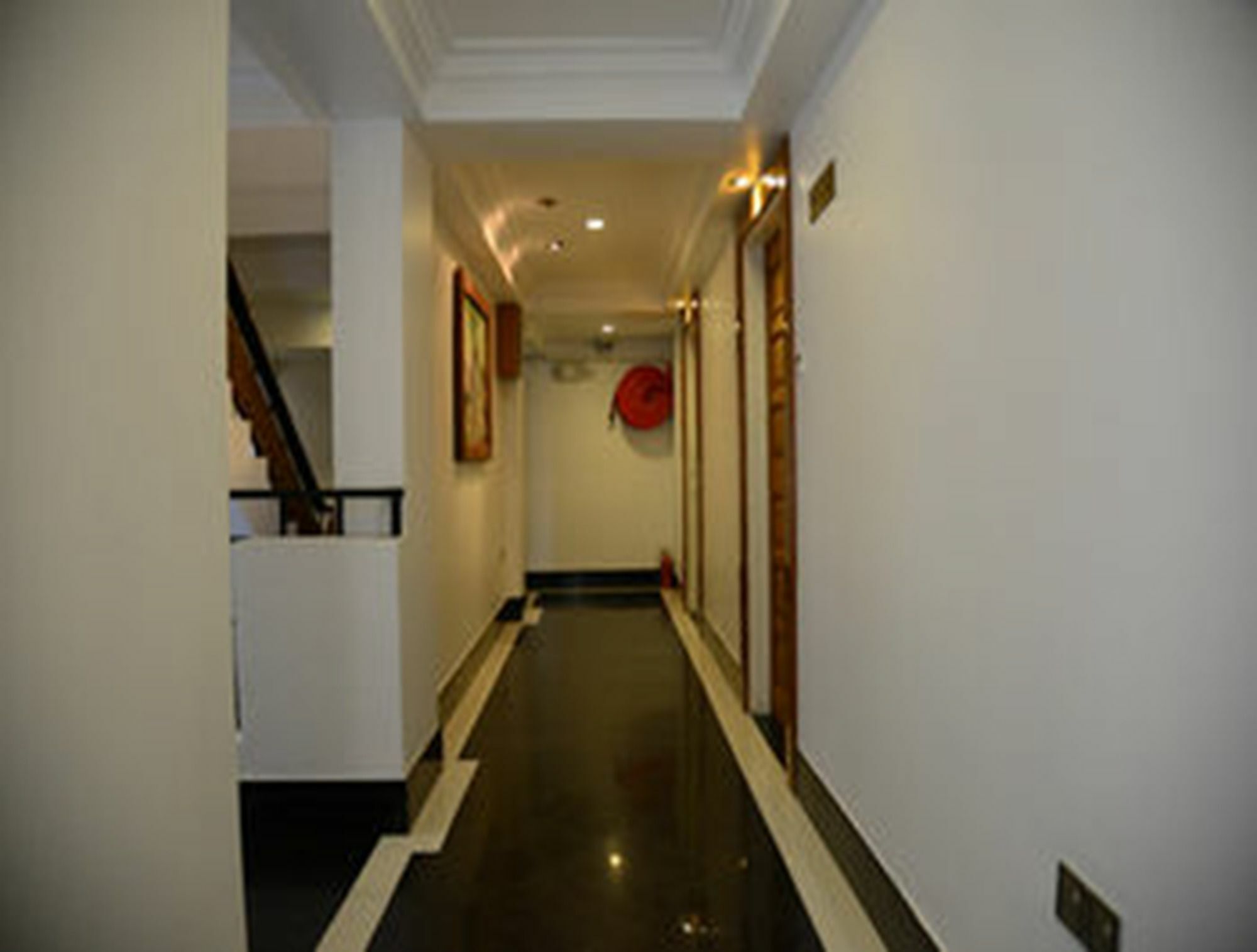 Hotel Wardan Янгон Экстерьер фото
